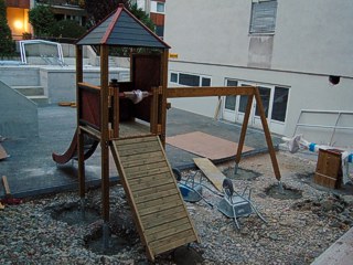 Auch die Wippe steht schon